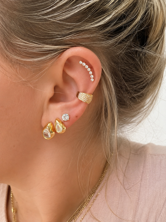 Earcuff with Stones – Gold